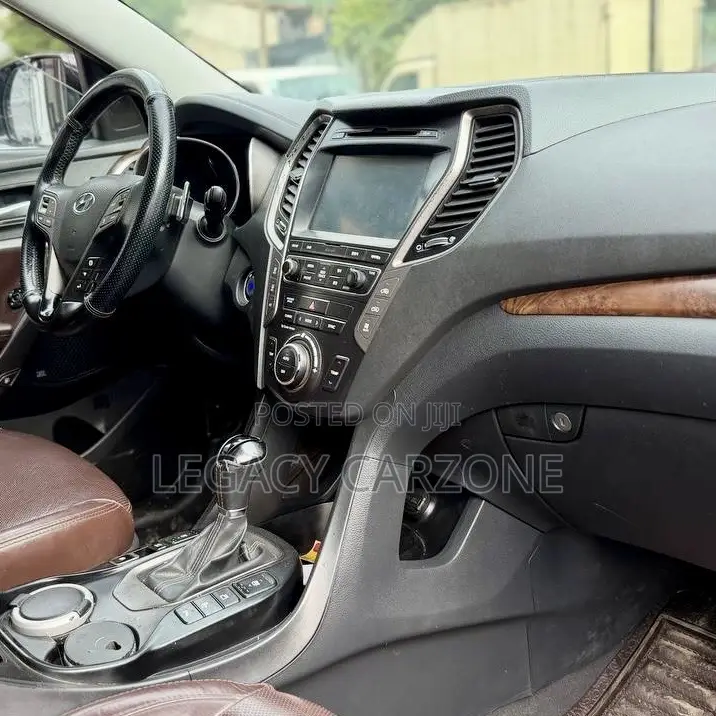 Hyundai Santa Fe 2018 Black