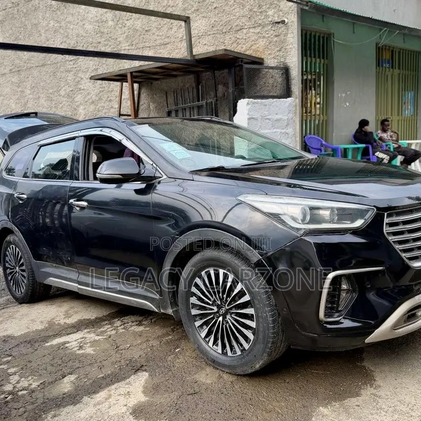 Hyundai Santa Fe 2018 Black