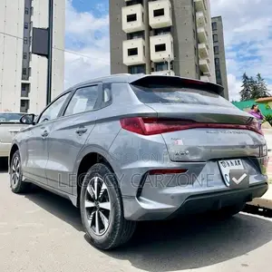 BYD E2 43 kWh 94 hp FWD 2025 Silver