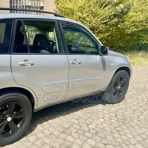 Toyota RAV4 2004 Silver