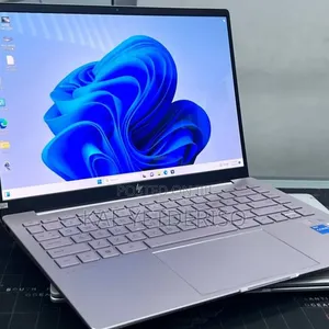 New Laptop HP Pavilion 14 16GB Intel Core i7 SSD 256GB