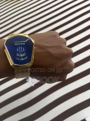 Bestwin Men’S Gold-Tone Mirror Dial Wrist Watch – Stainless Steel