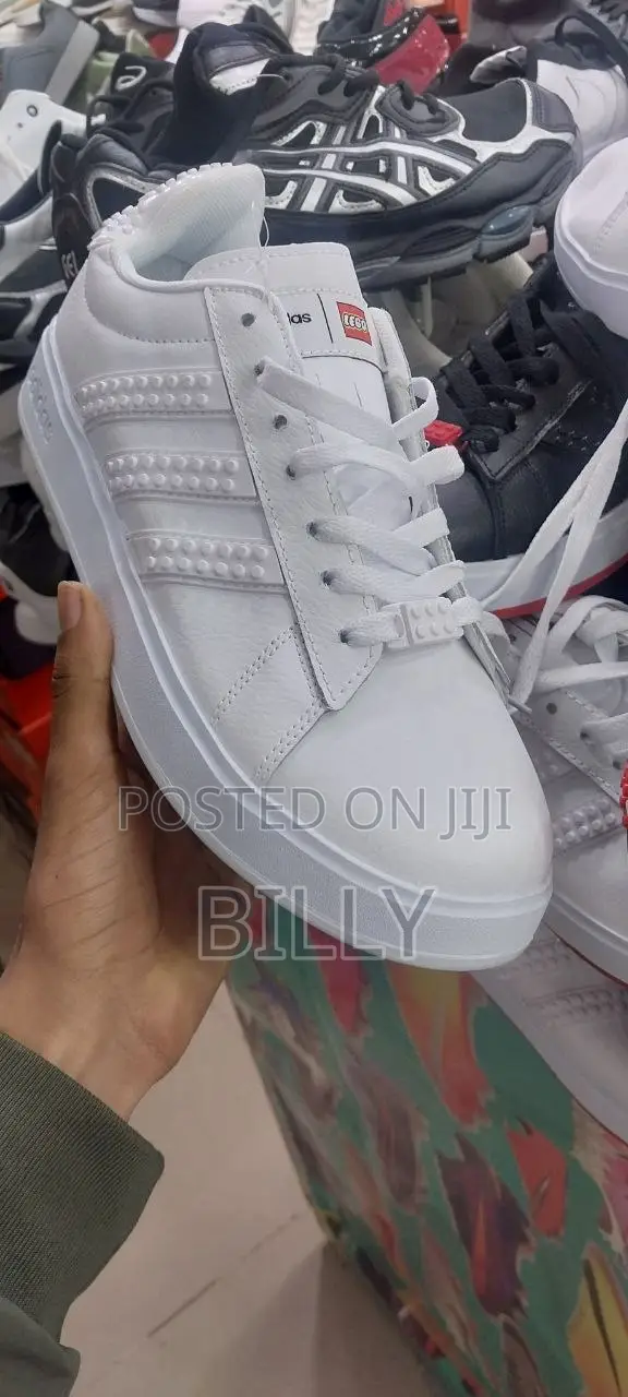 Men's Classic White Causual Sneakers