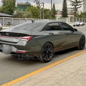 Hyundai Avante 2022 Gray