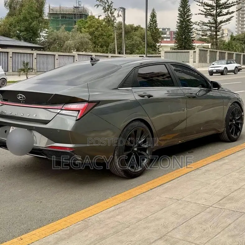 Hyundai Avante 2022 Gray