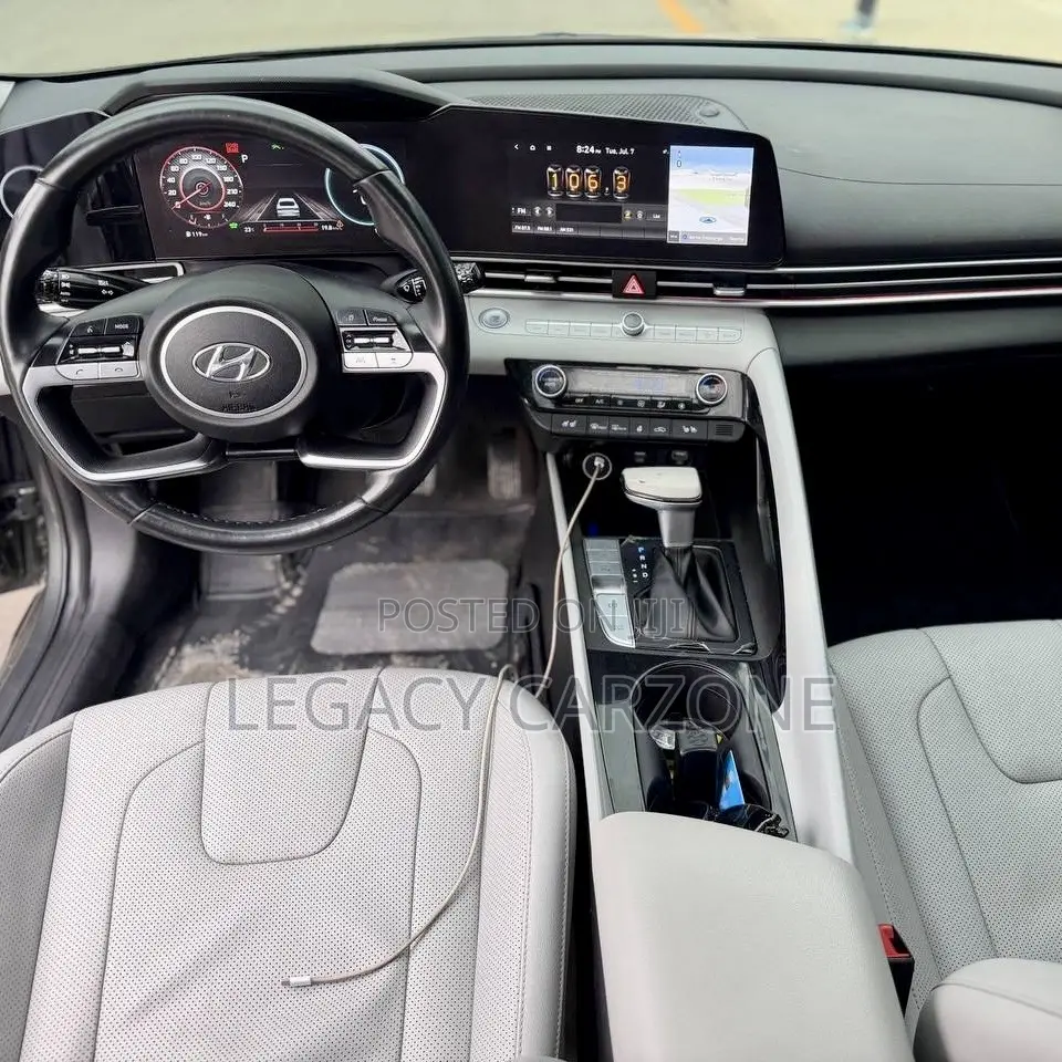 Hyundai Avante 2022 Gray