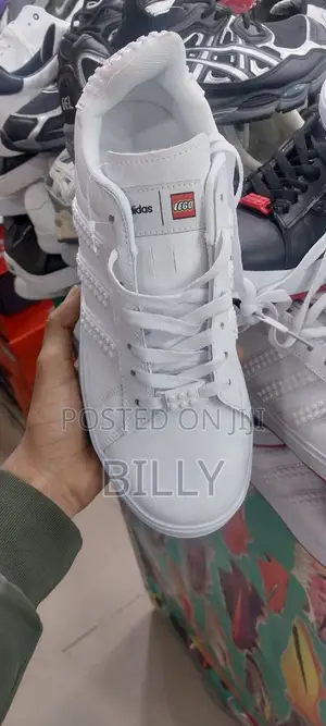 Men's Classic White Causual Sneakers