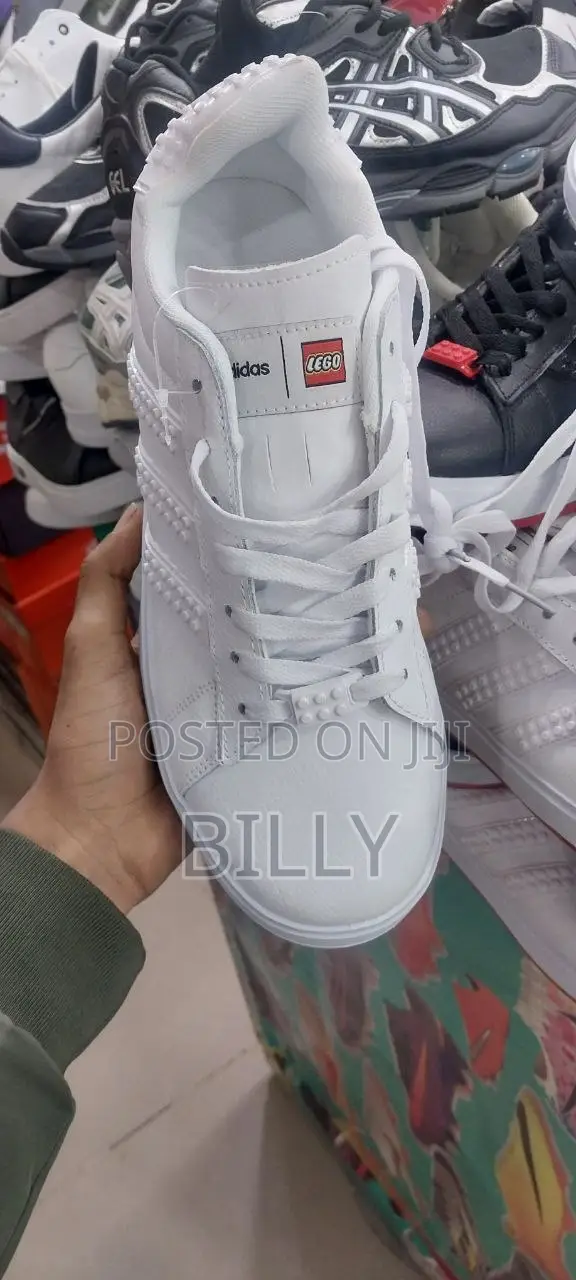 Men's Classic White Causual Sneakers