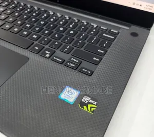 New Laptop Dell XPS 15 16GB Intel Core i7 SSD 512GB