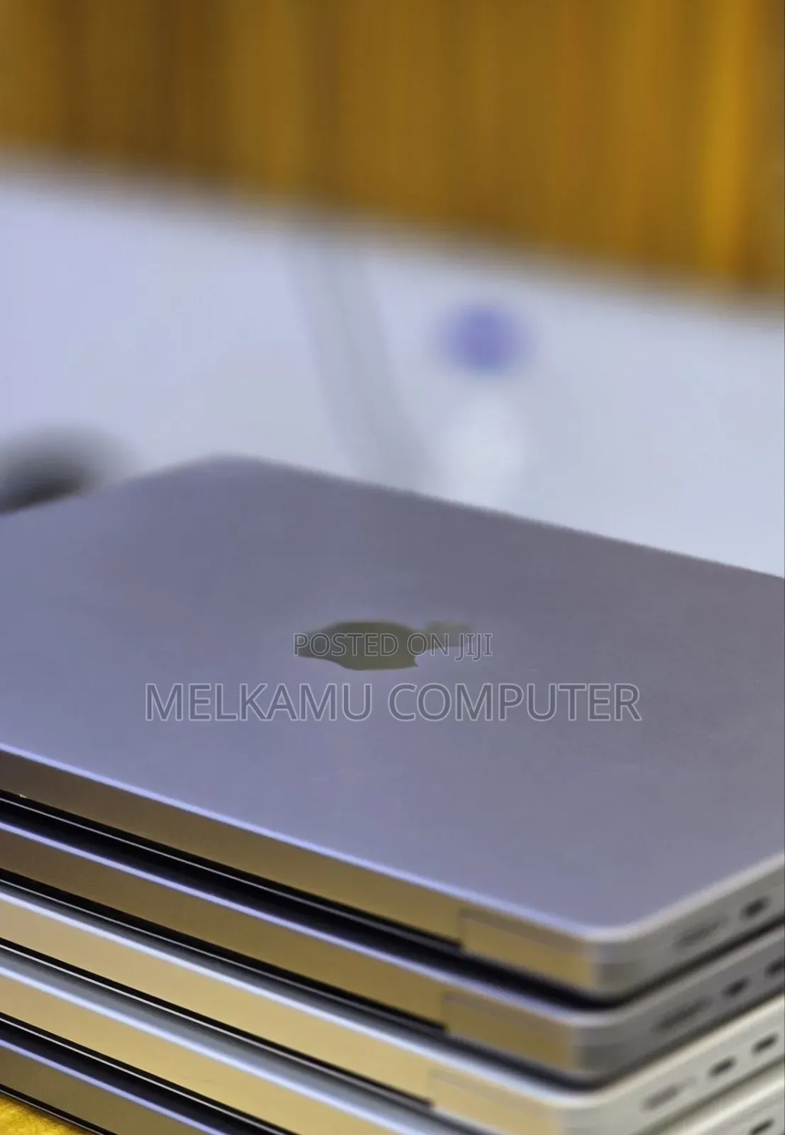 New Laptop Apple MacBook Pro 2021 M1 16GB Apple M1 Pro SSD 512GB