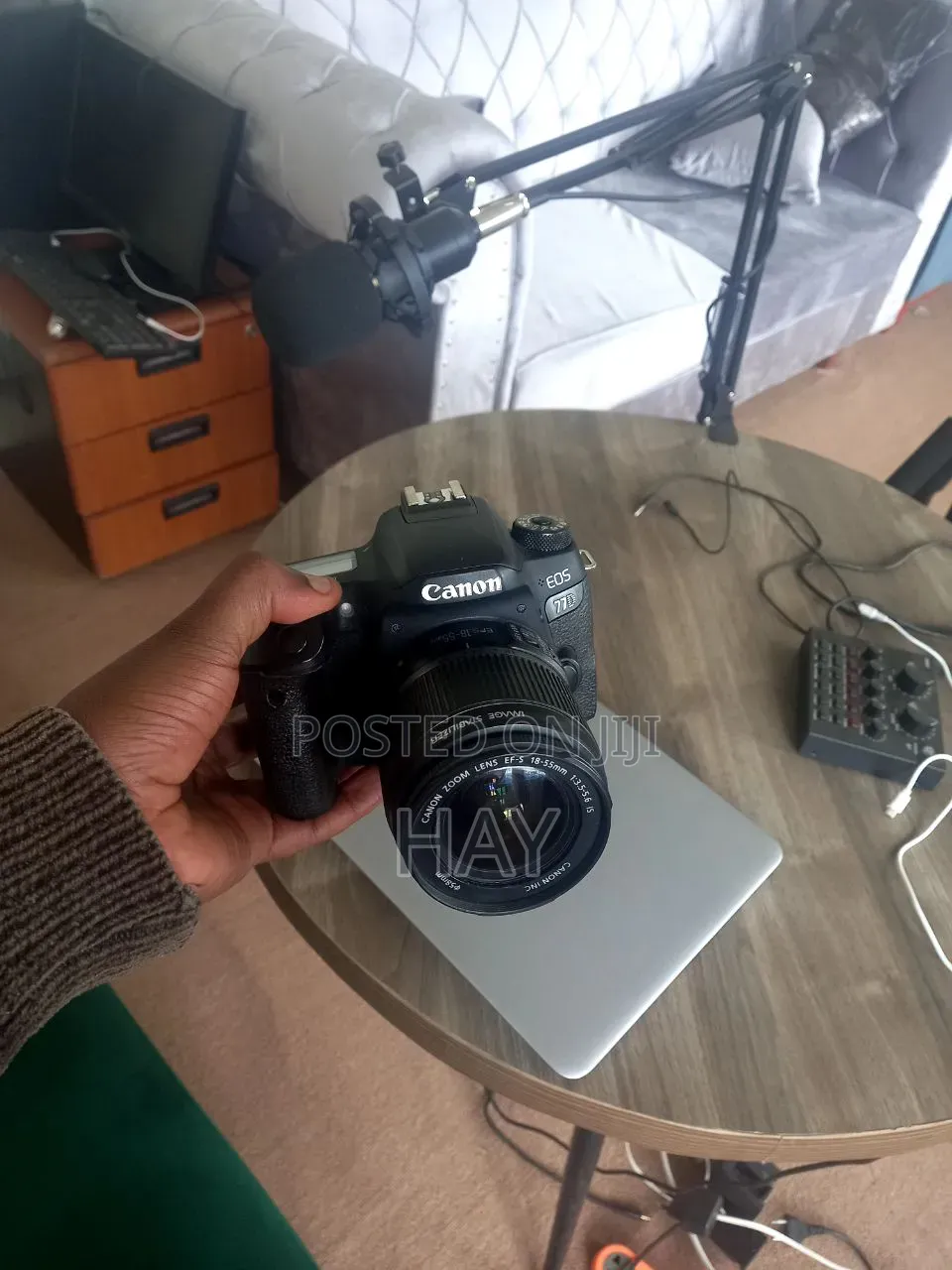 77d Canon Camera