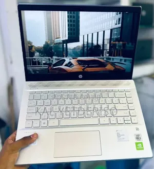New Laptop HP Pavilion 14 8GB Intel Core i5 SSD 512GB
