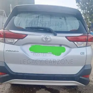 Toyota Rush 2021 Silver