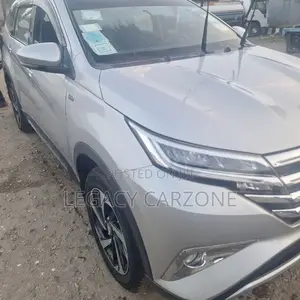 Toyota Rush 2021 Silver