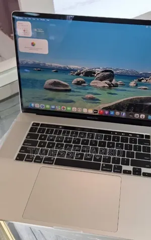 New Laptop Apple MacBook Pro 2019 32GB Intel Core i9 SSD 1T