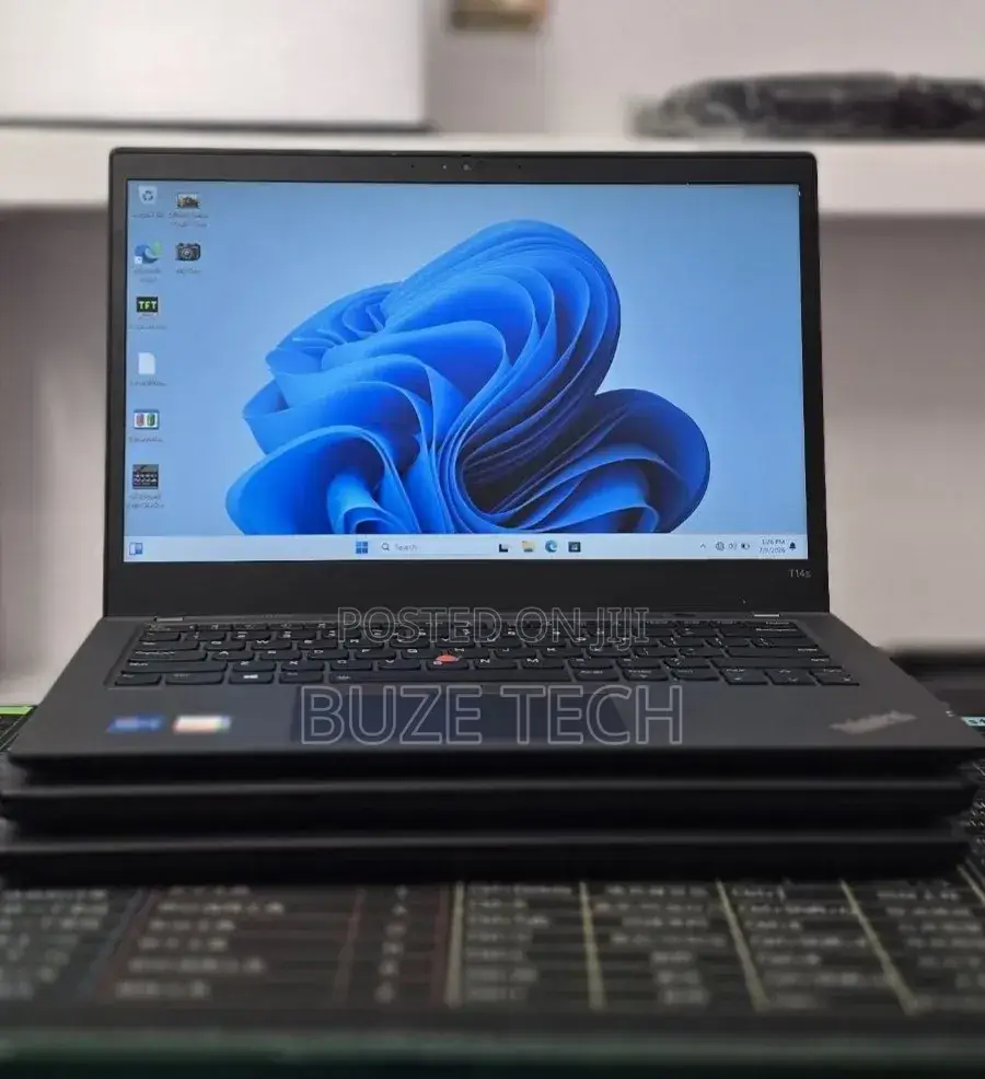 New Laptop Lenovo ThinkPad T14s G4 16GB Intel Core i5 SSD 512GB