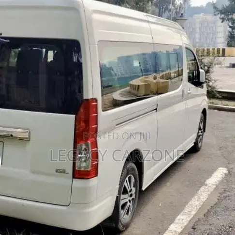 Toyota HiAce 2020 White