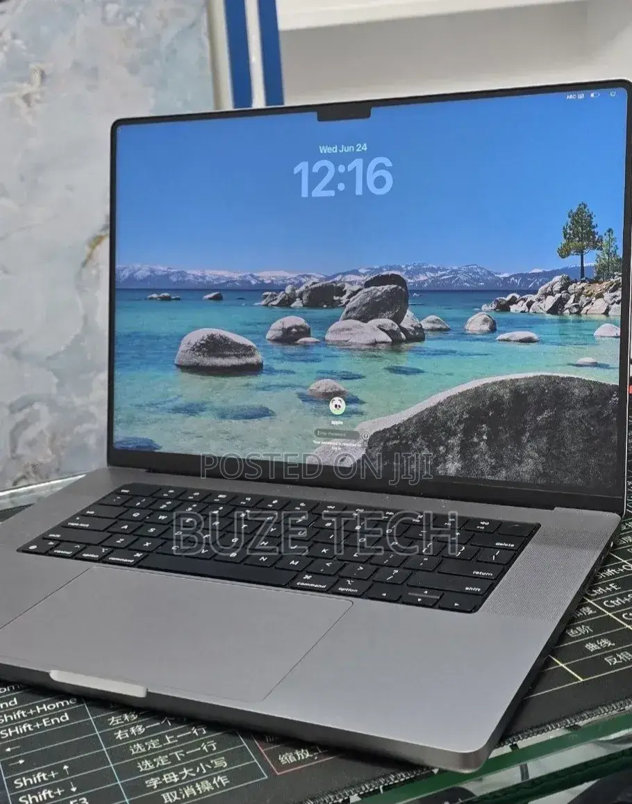 New Laptop Apple MacBook Pro 2021 M1 32GB Apple M1 Pro SSD 512GB