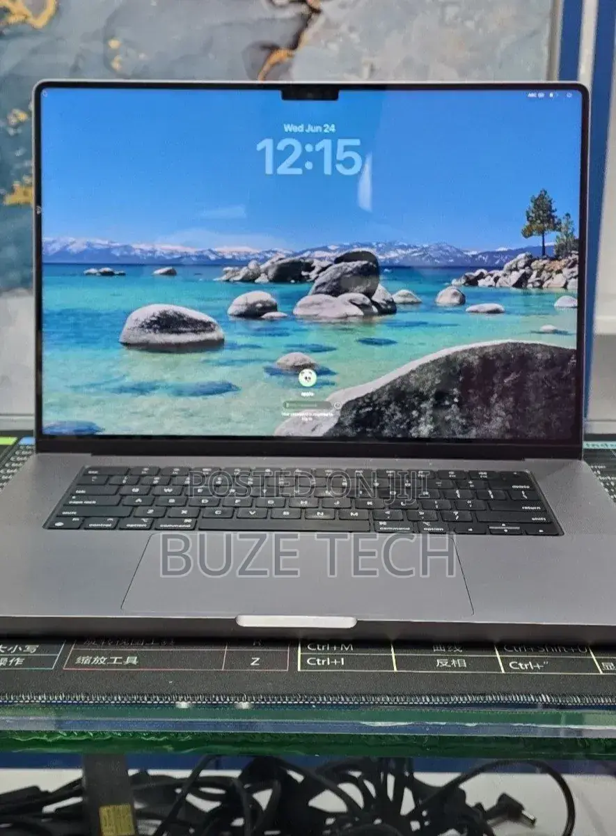 New Laptop Apple MacBook Pro 2021 M1 32GB Apple M1 Pro SSD 512GB