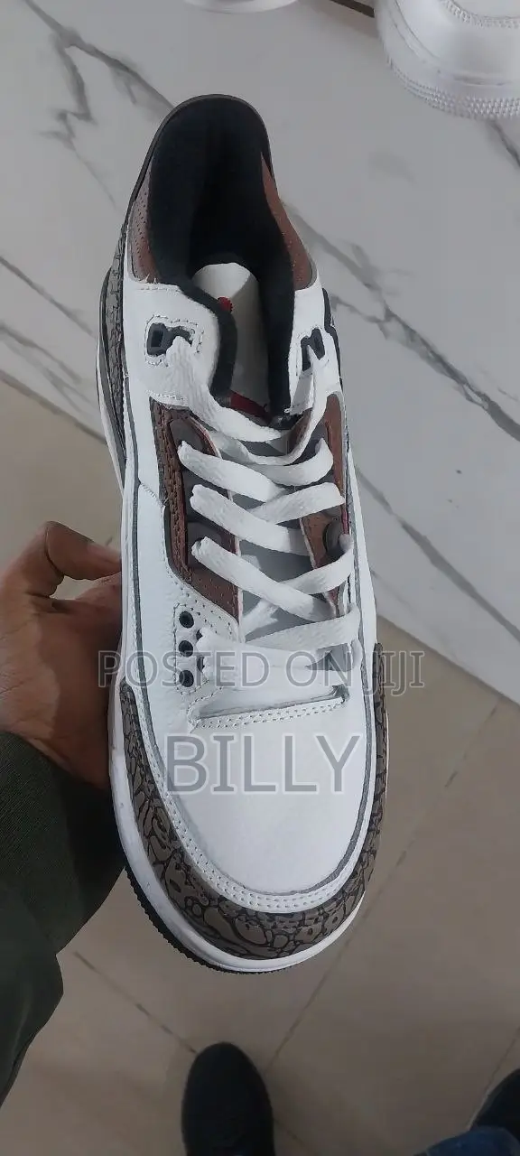 Retro Basketball Low -Top Sneakers