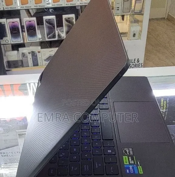 New Laptop 16GB Intel Core i7 SSD 512GB