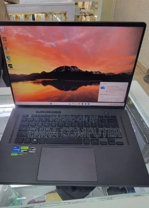 New Laptop 16GB Intel Core i7 SSD 512GB