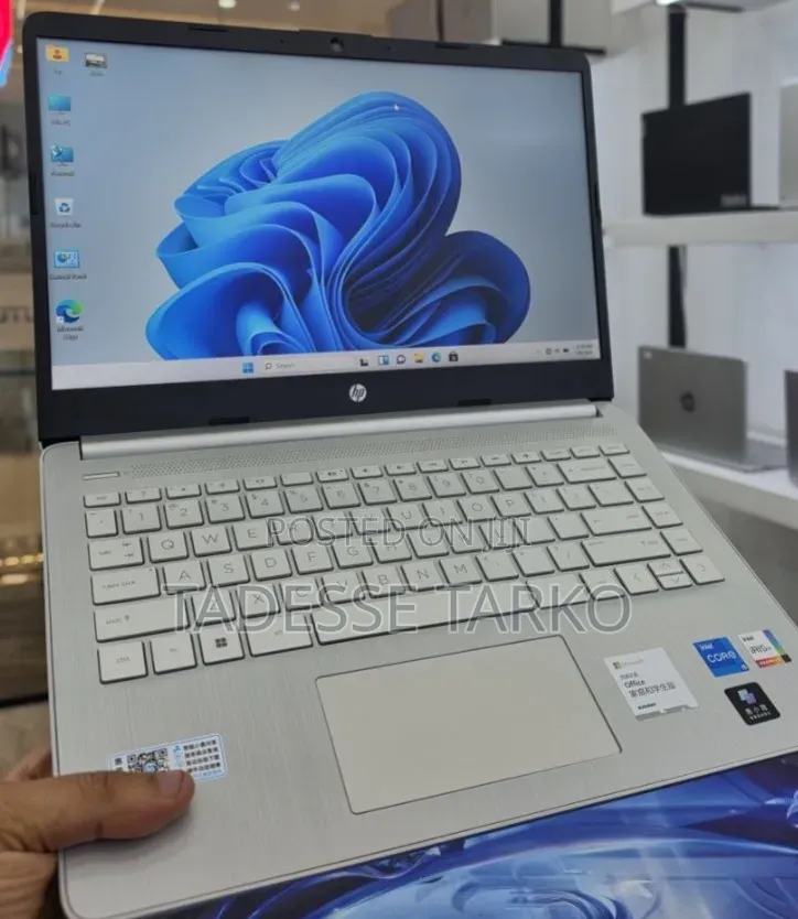 New Laptop HP Stream Notebook 16GB Intel Core i5 SSD 512GB