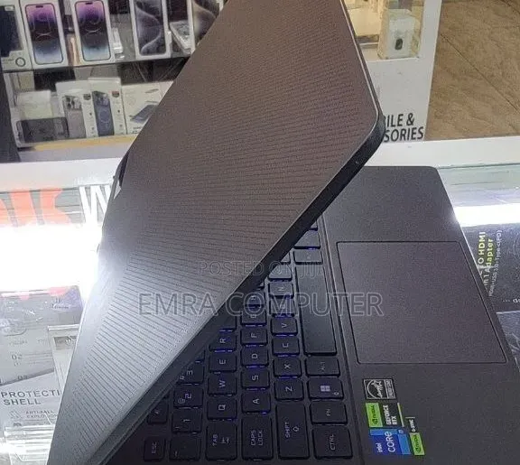 New Laptop 16GB Intel Core i7 SSD 512GB