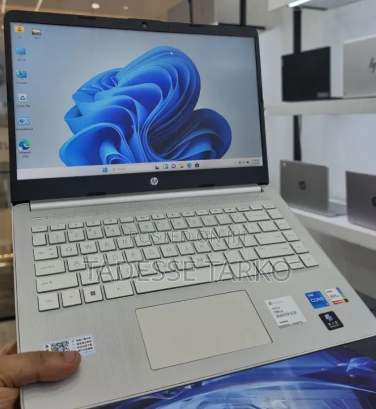 New Laptop HP Stream Notebook 16GB Intel Core i5 SSD 512GB