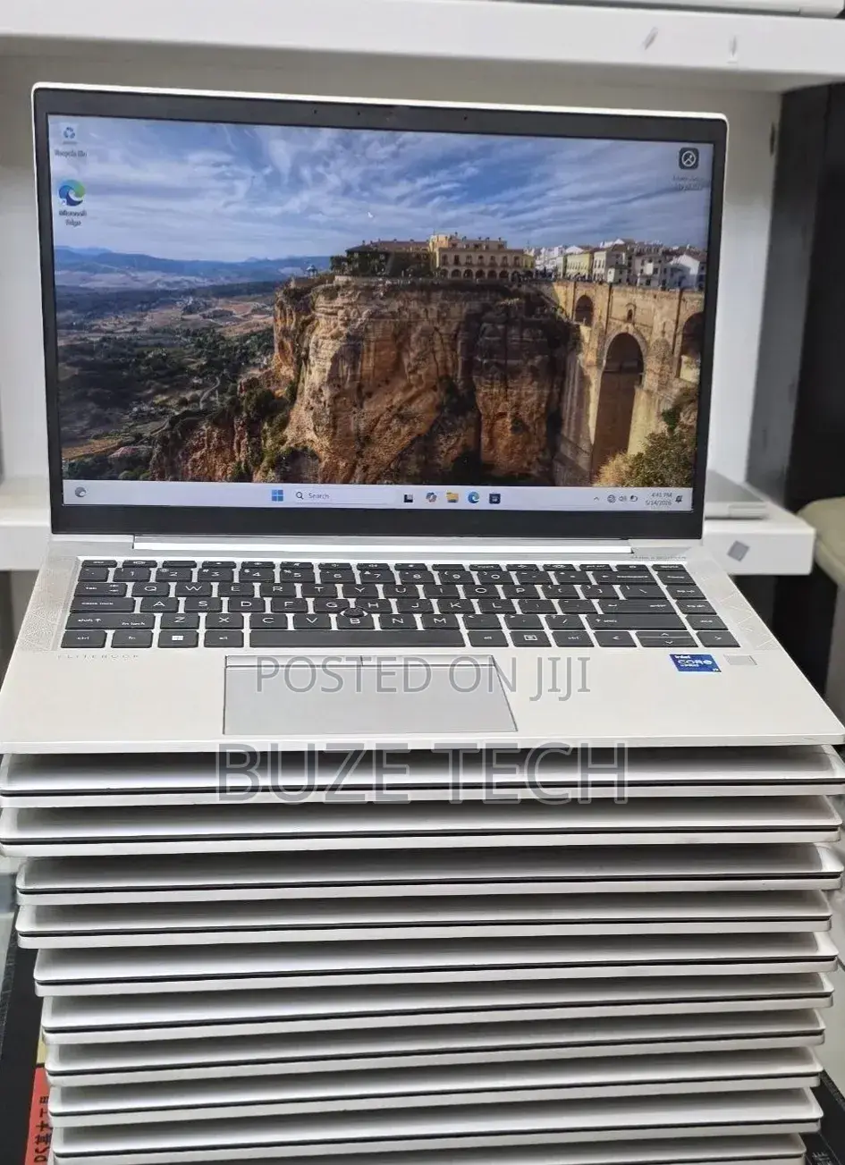 New Laptop HP EliteBook 840 G10 16GB Intel Core i7 SSD 512GB