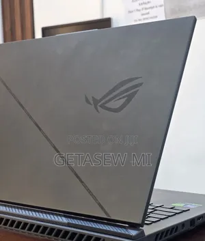 New Laptop Asus ROG Strix G18 16GB Intel Core i9 SSD 1T