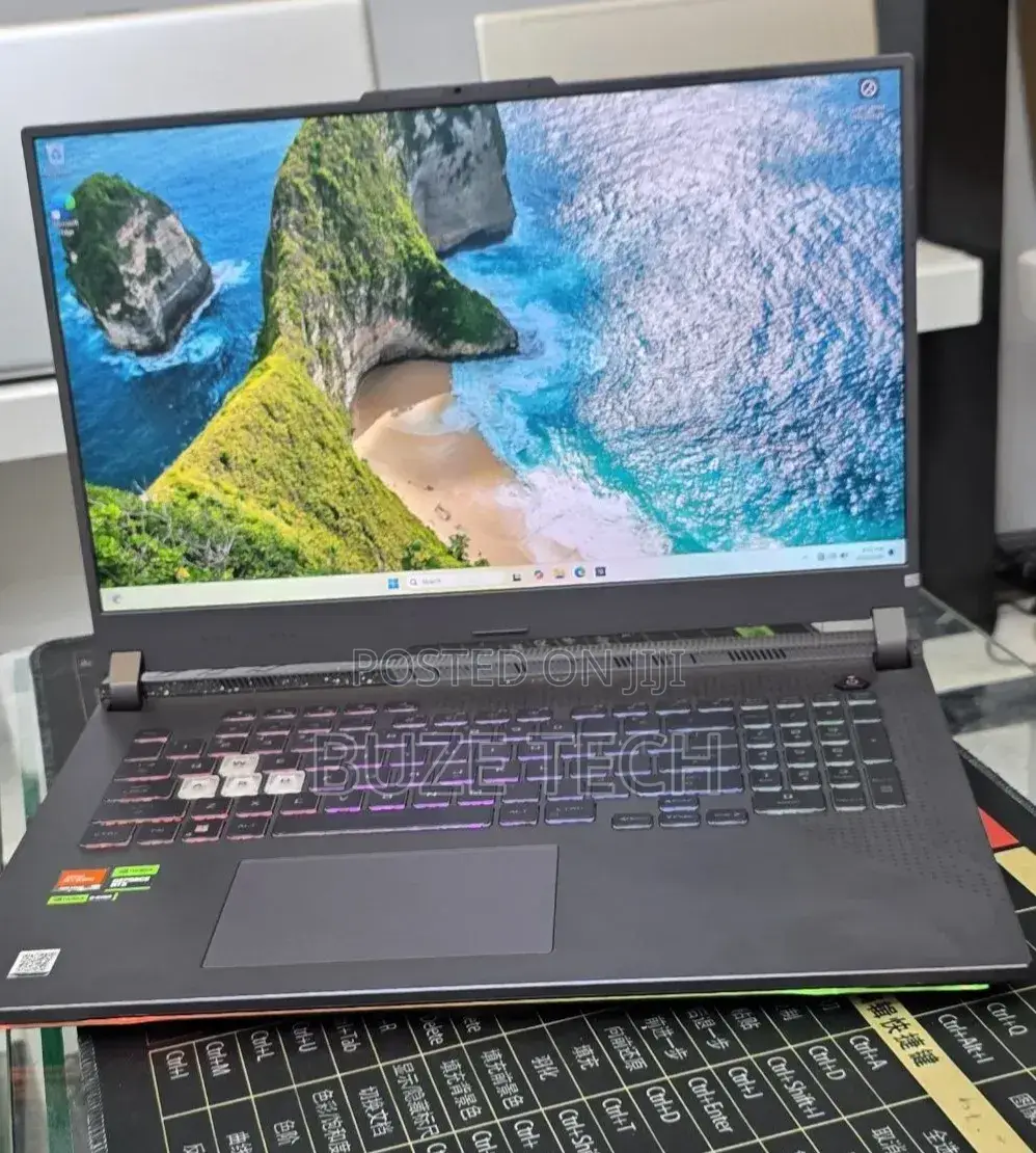 New Laptop Asus G71G 16GB AMD Ryzen 9 SSD 1T