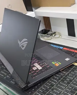 New Laptop Asus G71G 16GB AMD Ryzen 9 SSD 1T
