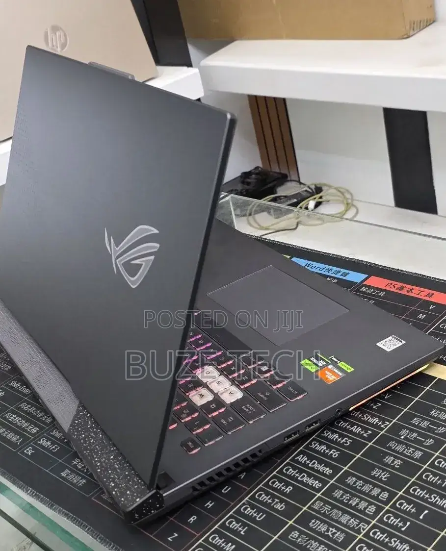 New Laptop Asus G71G 16GB AMD Ryzen 9 SSD 1T