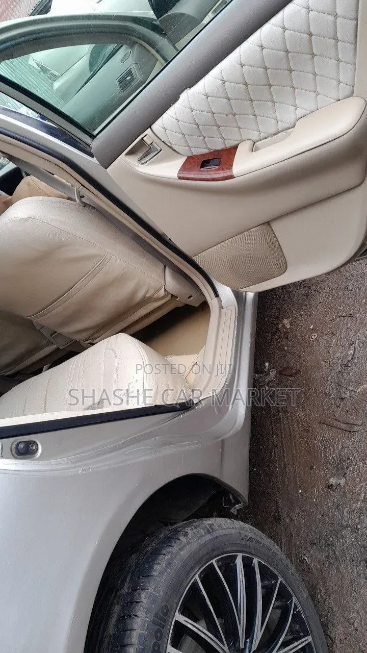 Toyota Corolla 2005 Gray