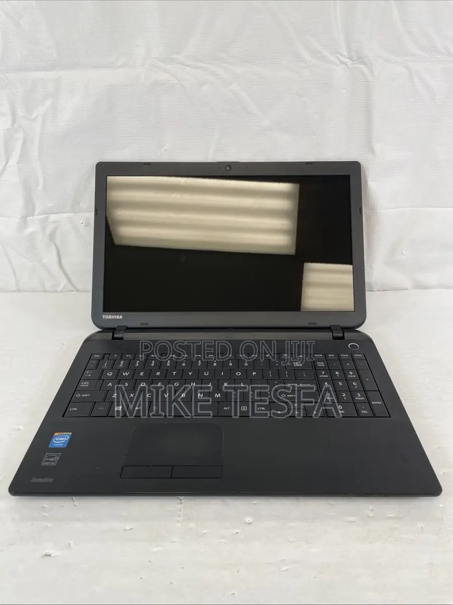 Laptop Toshiba Satellite C55 32GB Intel Core i5 HDD 500GB