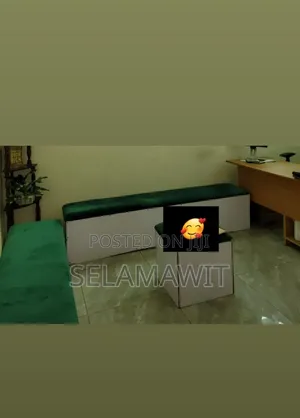 2 አግዳሚ ወንበር