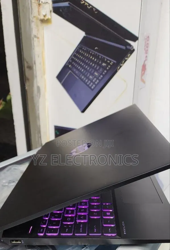 New Laptop HP Pavilion Power 15 16GB AMD Ryzen 7 SSD 512GB