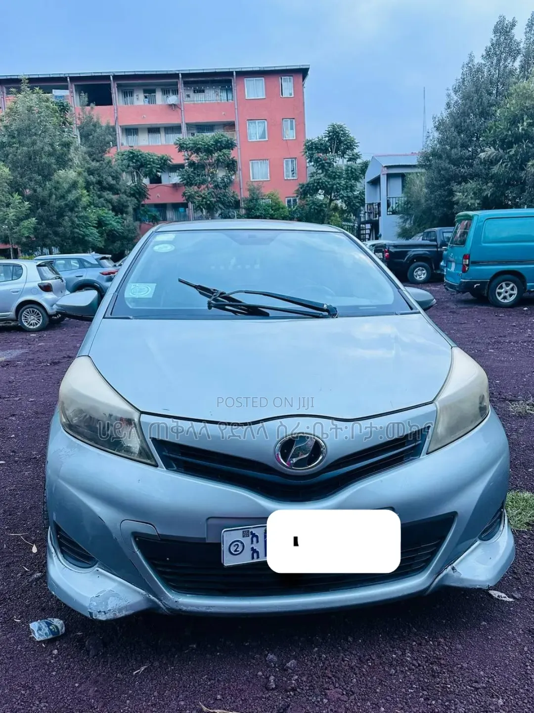 Toyota Yaris 2011 Silver