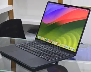 New Laptop Apple MacBook Air 2025 M4 16GB Apple M4 SSD 256GB