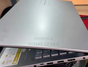 New Laptop Asus 16GB AMD Ryzen 7 SSD 512GB