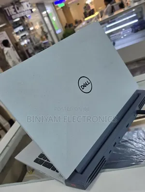 New Laptop Dell G15 5515 16GB Intel Core i7 SSD 512GB