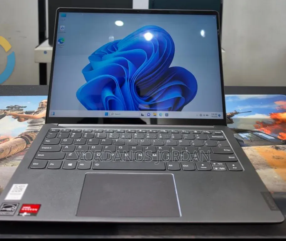 New Laptop Lenovo IdeaPad 1 16GB AMD Ryzen 7 SSD 512GB