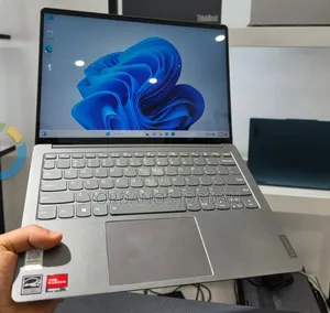 New Laptop Lenovo IdeaPad 1 16GB AMD Ryzen 7 SSD 512GB