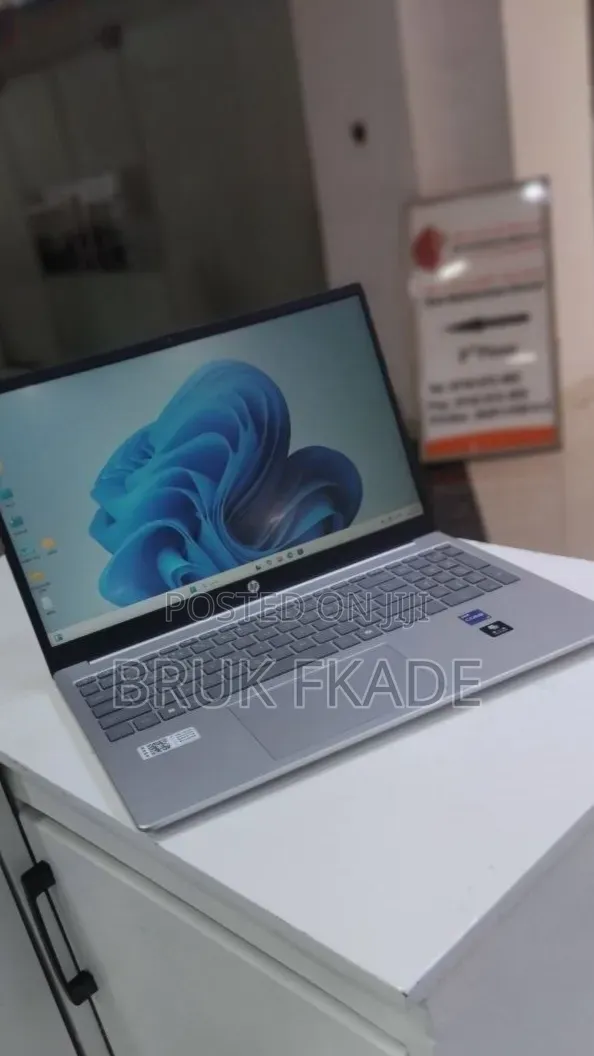 New Laptop HP Stream Notebook 16GB Intel Core i7 SSD 1T