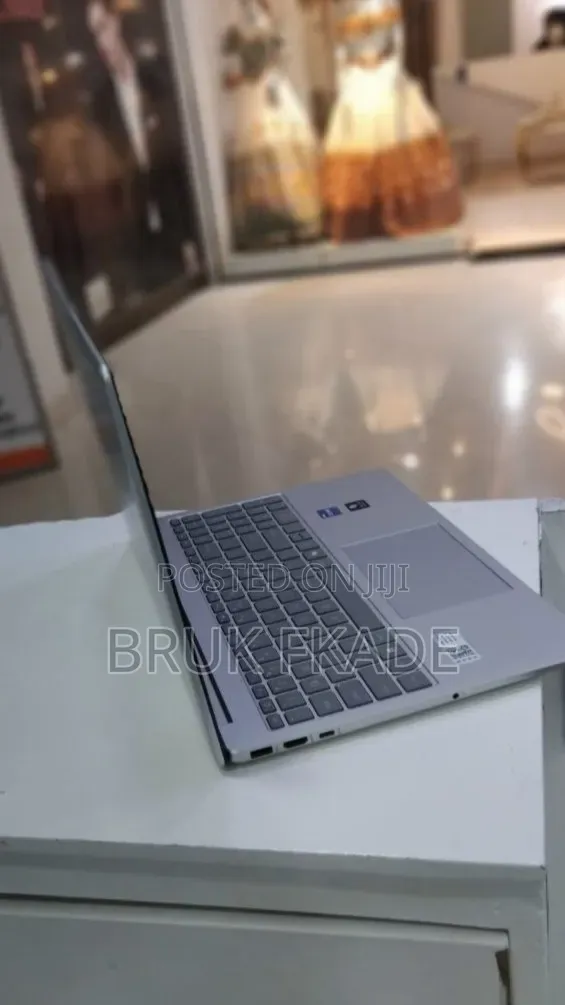 New Laptop HP Stream Notebook 16GB Intel Core i7 SSD 1T