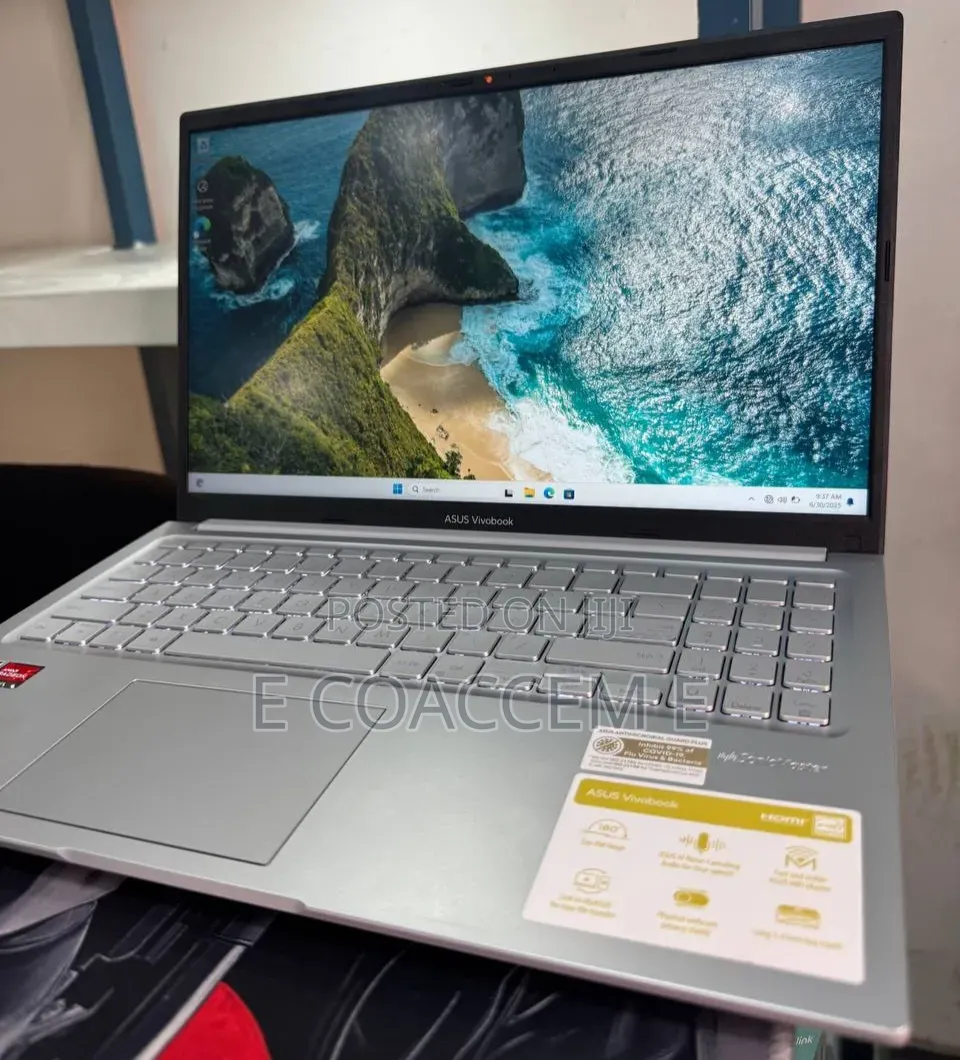 New Laptop Asus 16GB AMD Ryzen 7 SSD 512GB