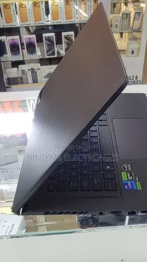 New Laptop Asus ROG Zephyrus G16 16GB Intel Core i7 SSD 512GB