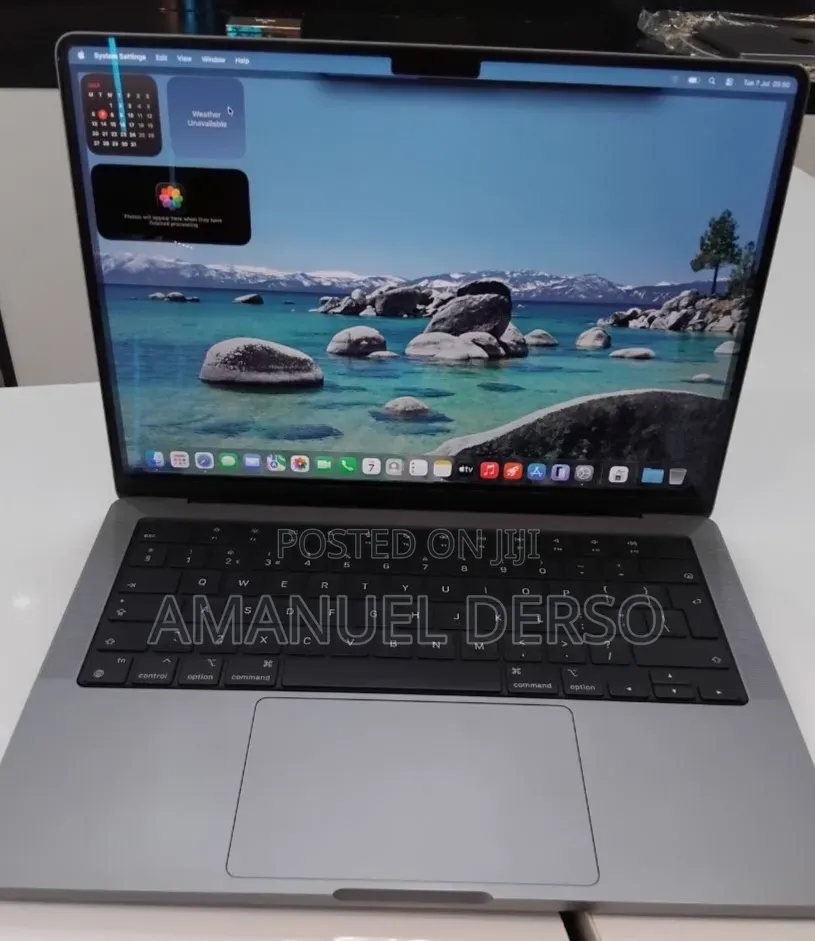 New Laptop Apple MacBook Pro 2023 M3 8GB Apple M3 SSD 512GB