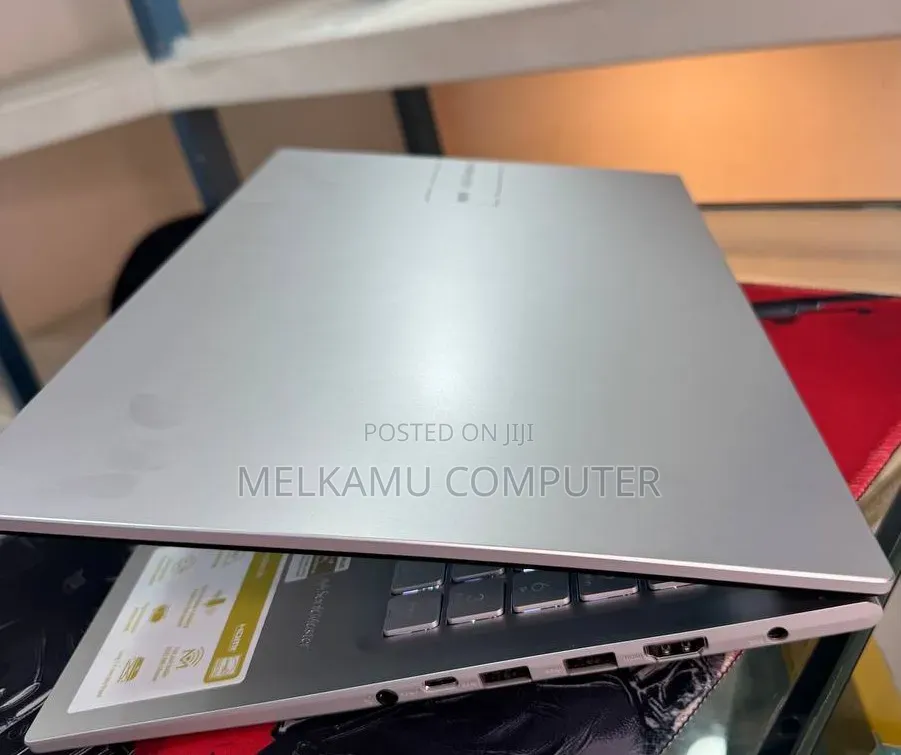 New Laptop Asus Vivobook 15 16GB AMD Ryzen 7 SSD 512GB